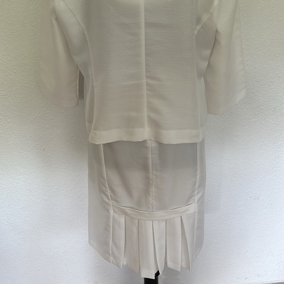 White 2Piece Classic Suit - Picture 3 of 3